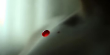 我胸前有颗朱砂痣究竟是哪首歌？