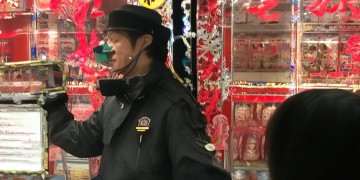 嫦娥伴我愁究竟出自哪首歌？